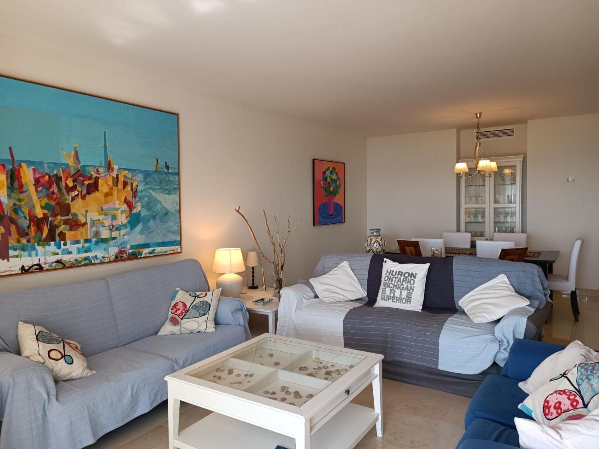 Amplio Apartamento En Portofino Alcaidesa Bagian luar foto